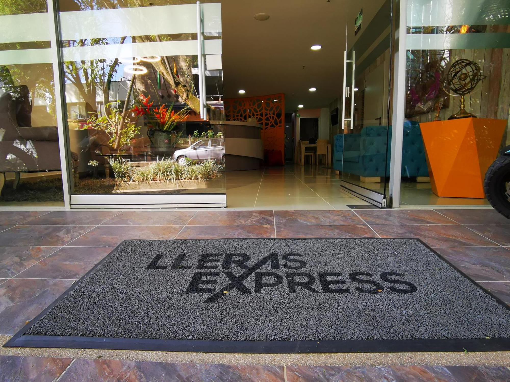 Hotel Lleras Express Medellín Zewnętrze zdjęcie