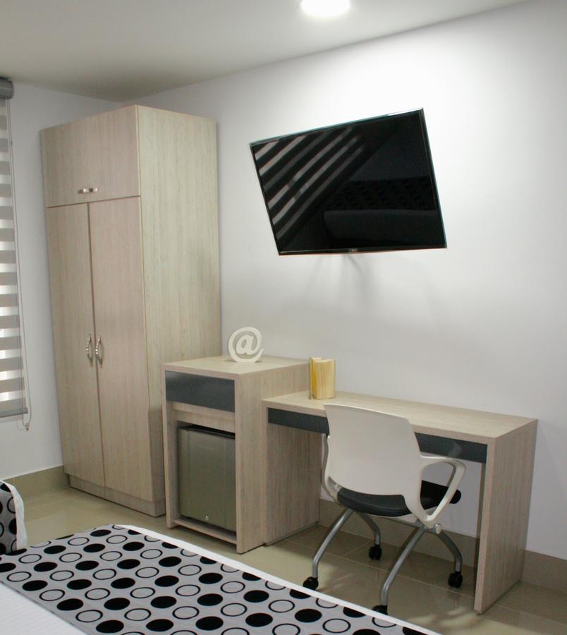 Hotel Lleras Express Medellín Zewnętrze zdjęcie